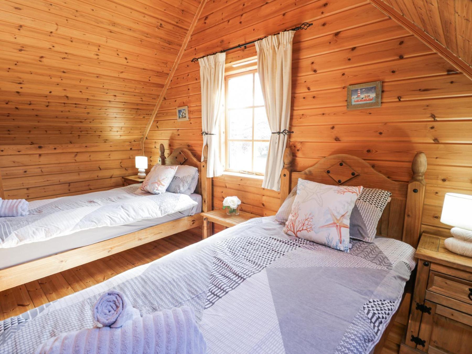 לאנבדר Sun View Lodge מראה חיצוני תמונה