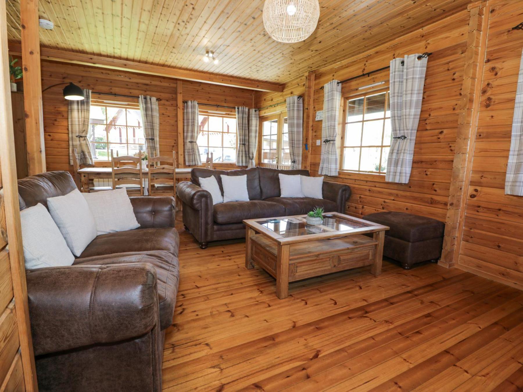 לאנבדר Sun View Lodge מראה חיצוני תמונה