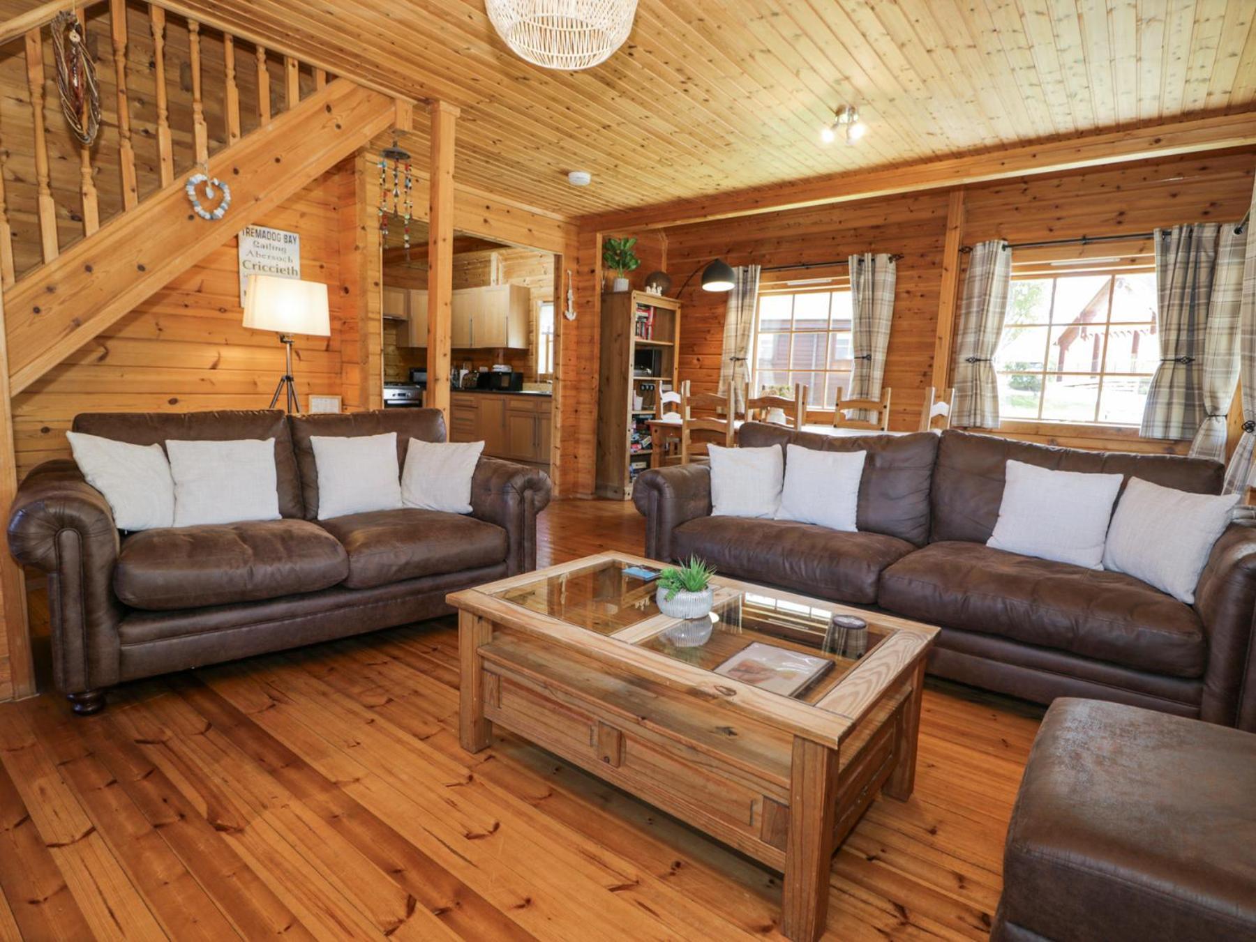 לאנבדר Sun View Lodge מראה חיצוני תמונה